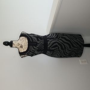 Donna Degnan Sleeveless Zebra Midi Dress Size 4